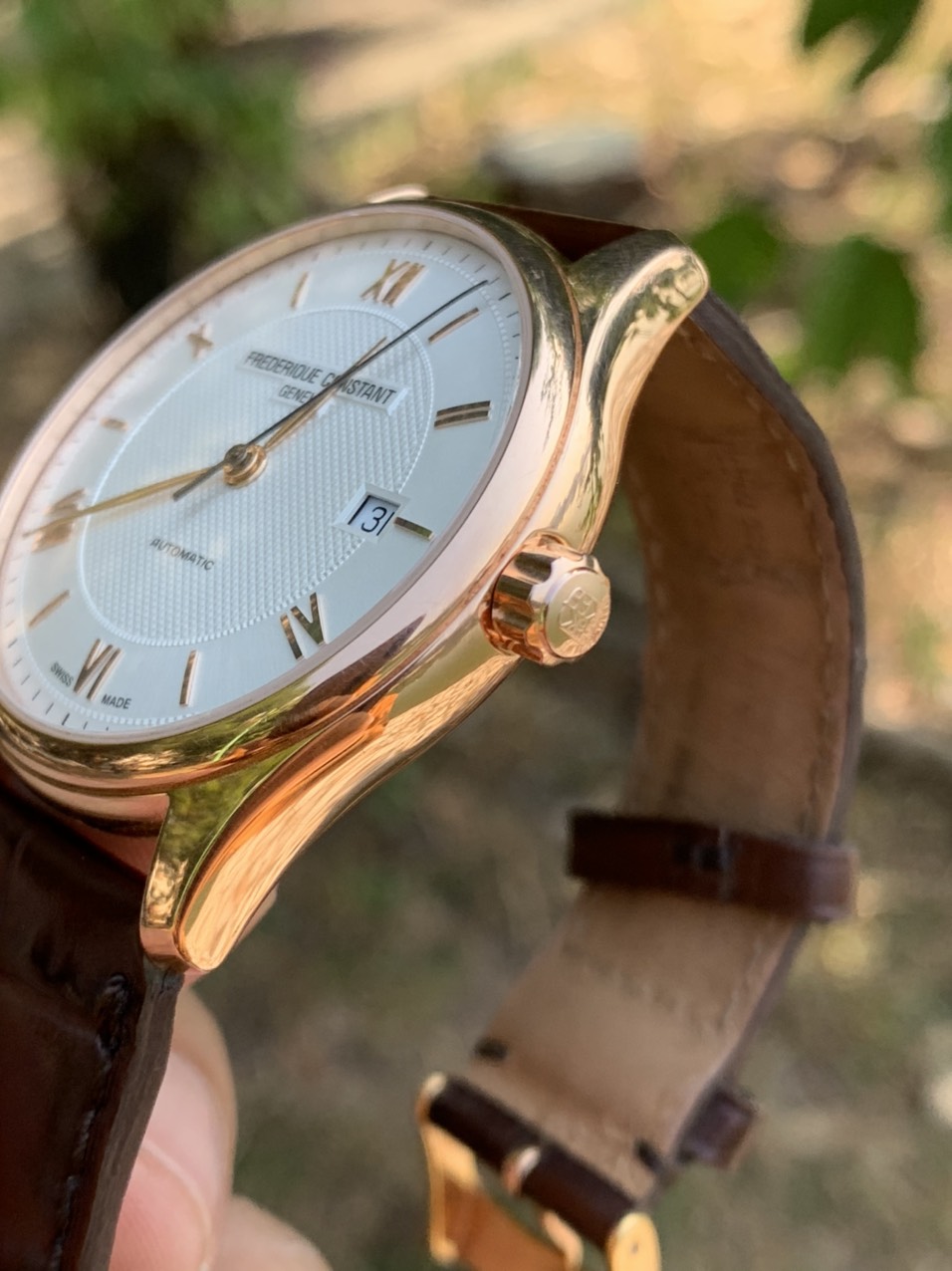 Frederique Constant Fc 303mv5b4 Dong Ho Cu