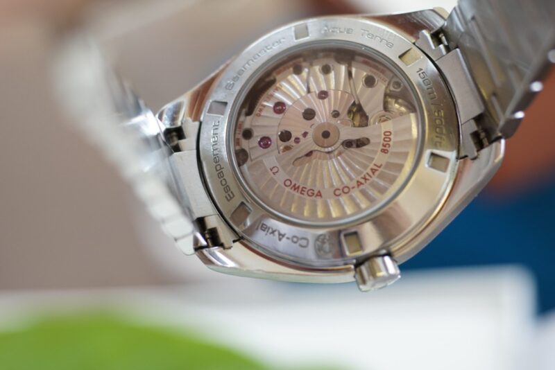 Đồng Hồ Omega Seamaster Co-Axial Chronometer 85702894 Số Xanh Cũ Chính Hãng