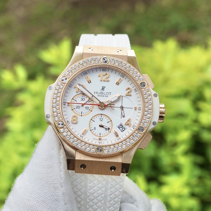 đồng hồ Hublot Big Bang Gold White Diamonds 341.PE.230.RW.114 cũ chính hãng