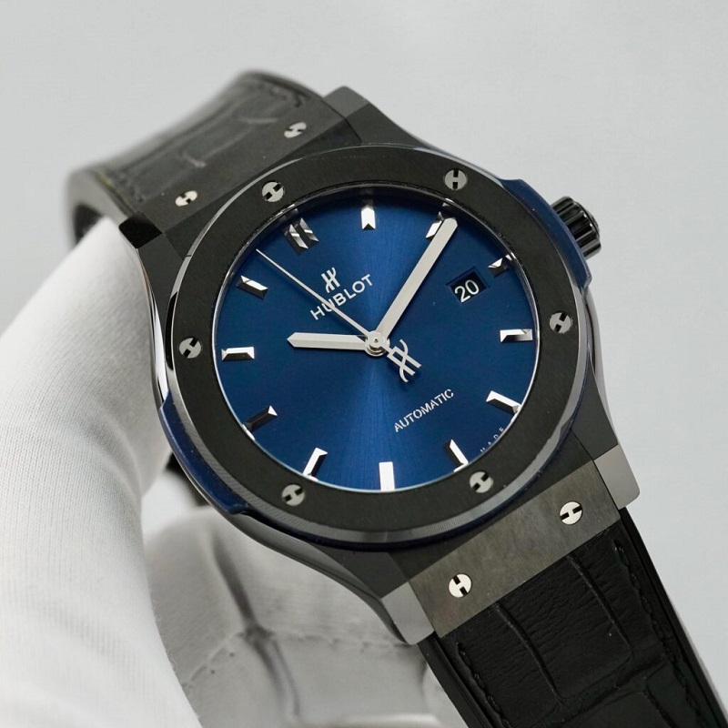 đồng hồ Hublot Classic Fusion Ceramic Blue 42mm 542.CM.7170.LR cũ chính hãng