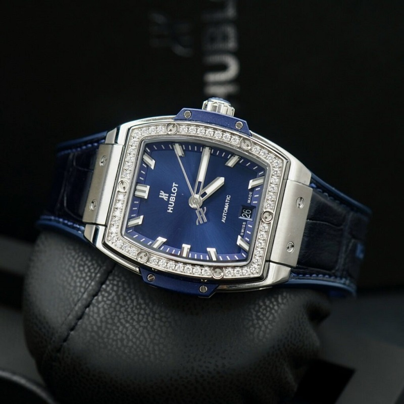 đồng hồ Hublot Spirit Of Big Bang Titanium Diamonds Blue 39mm cũ chính hãng