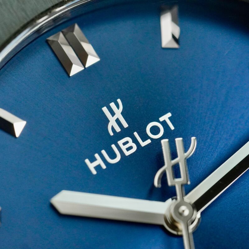 Đồng Hồ Hublot Classic Fusion Ceramic Blue 42mm 542.CM.7170.LR