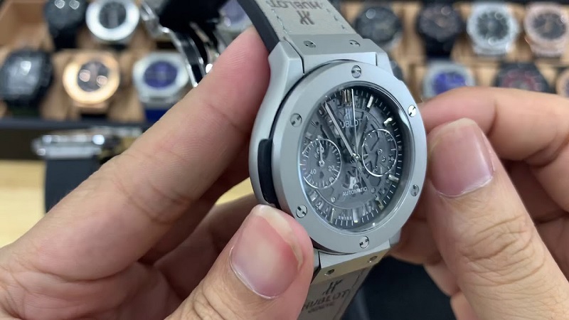 cách sử dụng đồng hồ Hublot