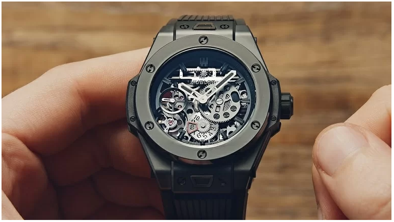 cách sử dụng đồng hồ Hublot