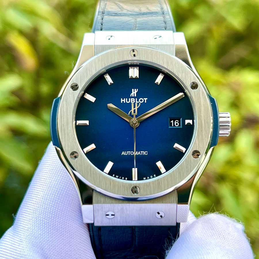 Đồng hồ hublot cũ có nên mua để sử dụng hay không?