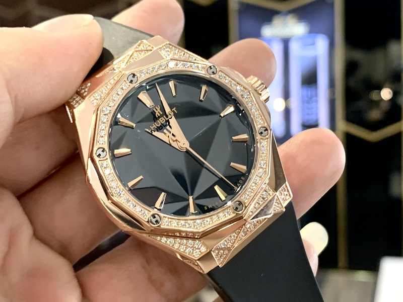 Đồng hồ Hublot của nước nào