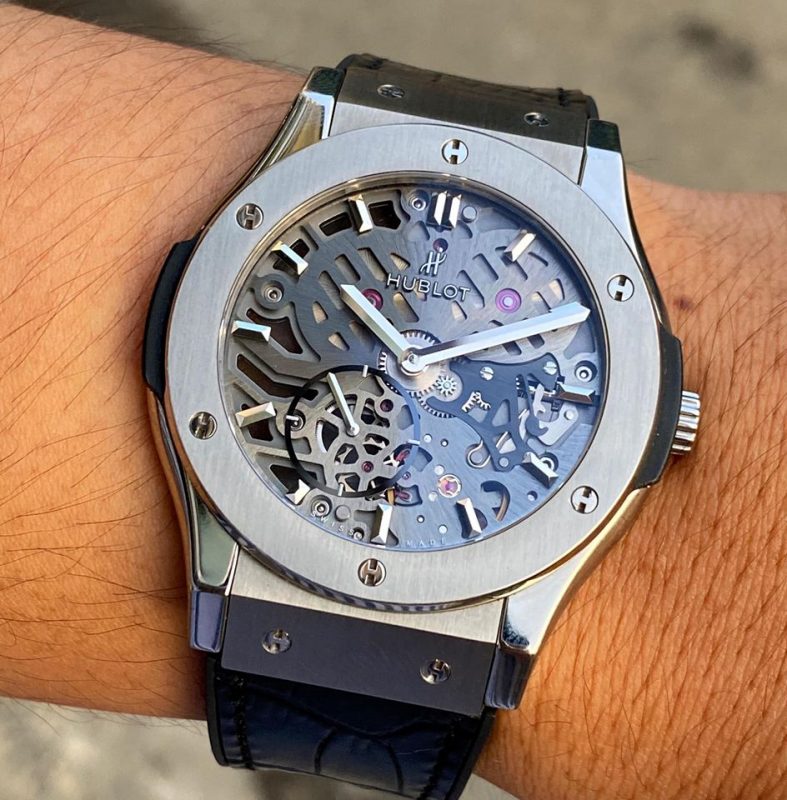 phân biệt Hublot thật giả