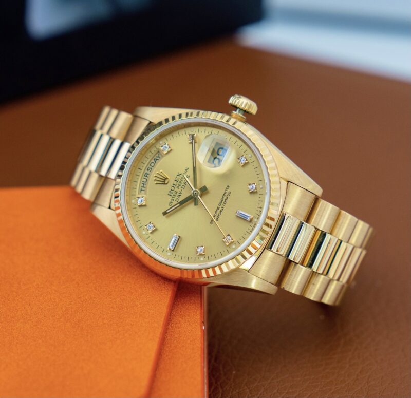 Rolex 18238 mặt trải tia vàng cọc kim cương