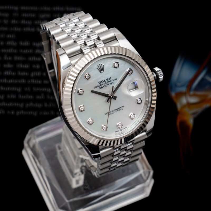 Đồng Hồ Rolex Datejust 126334 mặt khảm trai trắng cọc kim cương Cũ Chính Hãng