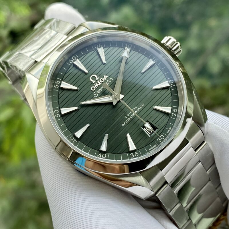 Đồng hồ OMEGA AQUA TERRA 150M GREEN CO‑AXIAL MASTER CHRONOMETER 220.10.41.21.10.001 Cũ