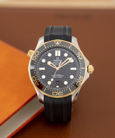 Đồng Hồ Omega Seamaster Co-Axial Master Chronometer 210.22.42.20.01.001 Cũ