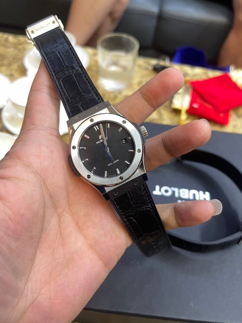 Đồng Hồ Hublot Classic Fusion Black Dial ref : 542.NX.1171.LR Cũ