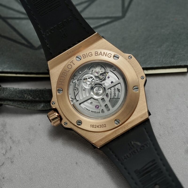 Đồng Hồ Hublot Big Bang Sang Bleu King Gold Pavé Diamonds 465.OS.1118.VR.1704.MXM18 Cũ