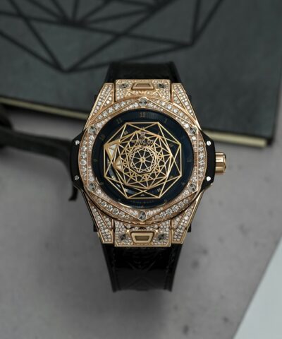 Đồng Hồ Hublot Big Bang Sang Bleu King Gold Pavé Diamonds 465.OS.1118.VR.1704.MXM18 Cũ