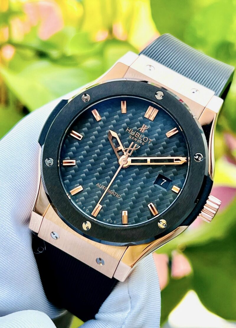 Đồng Hồ Hublot Classic Fusion Carbon Rose Gold 542.PM.1780.RX Cũ