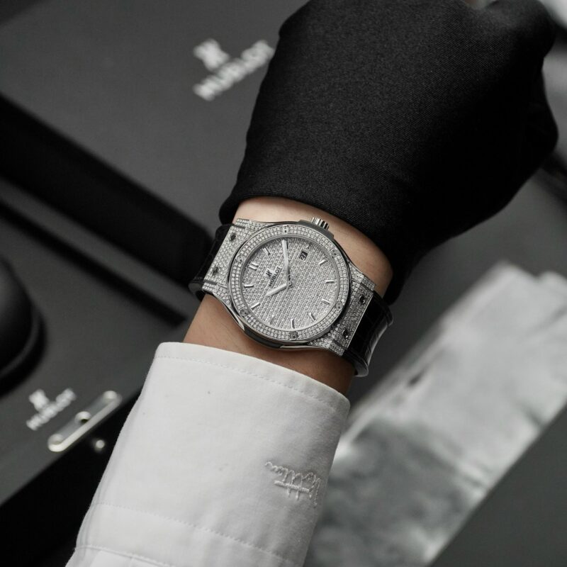 Đồng Hồ Hublot Classic Fusion Titanium 42mm 542.NX.1171.RX Cũ