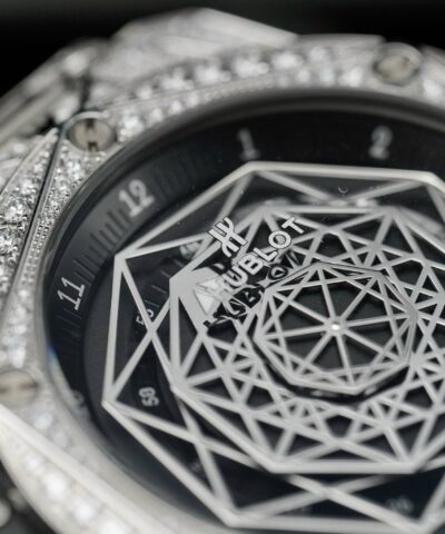 Đồng Hồ Hublot Big Bang Sangbleu Diamond Pave 465.SS.1117.VR.1704.MXM18 Cũ