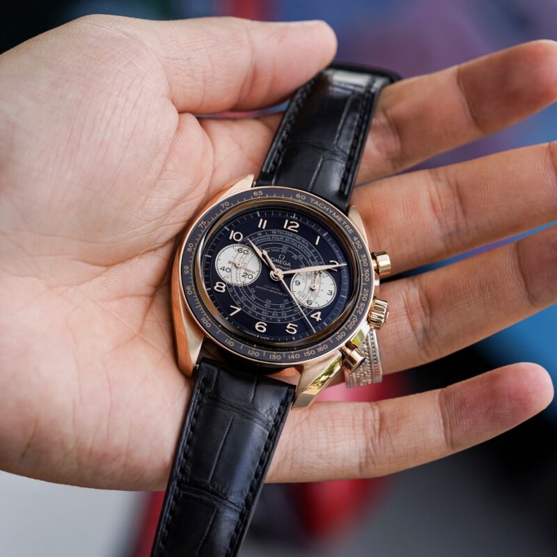 Đồng Hồ Omega Speedmaster Chronoscope Bronze Gold Co-Axial Master Chronometer Chronograph 329.92.43.51.10.001 32992435110001 Cũ