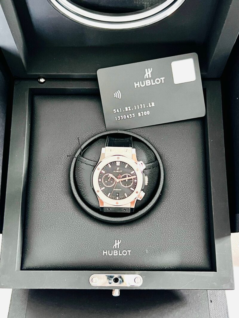 Đồng Hồ Hublot Classic Fusion Chronograph Titanium Black Dial  541.NX.1171.LR Cũ