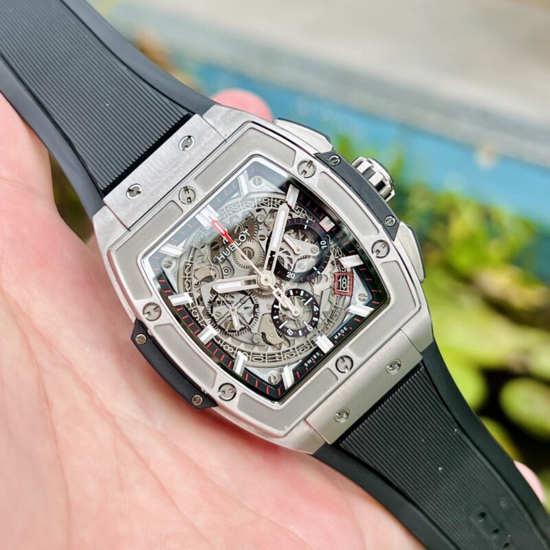 Đồng Hồ Hublot Spirit of Big Bang Titanium Chronograph 42mm 641.NX.0173.LR Cũ