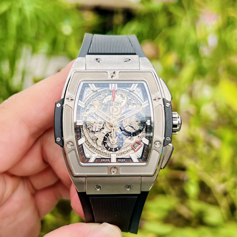 Đồng Hồ Hublot Spirit of Big Bang Titanium Chronograph 42mm 641.NX.0173.LR Cũ