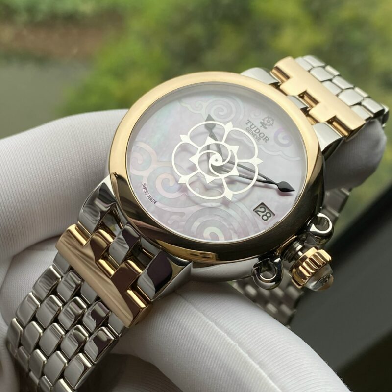 Đồng Hồ Tudor Clair De Rose Automatic Mother of pearl Dial Stainless Steel Ladies Watch 35701 Cũ