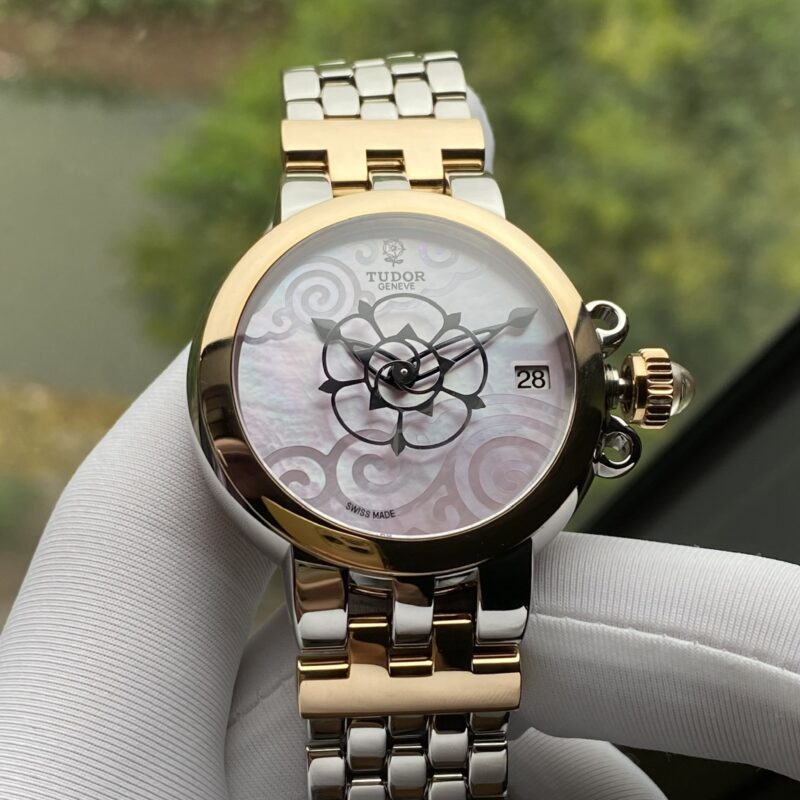 Đồng Hồ Tudor Clair De Rose Automatic Mother of pearl Dial Stainless Steel Ladies Watch 35701 Cũ