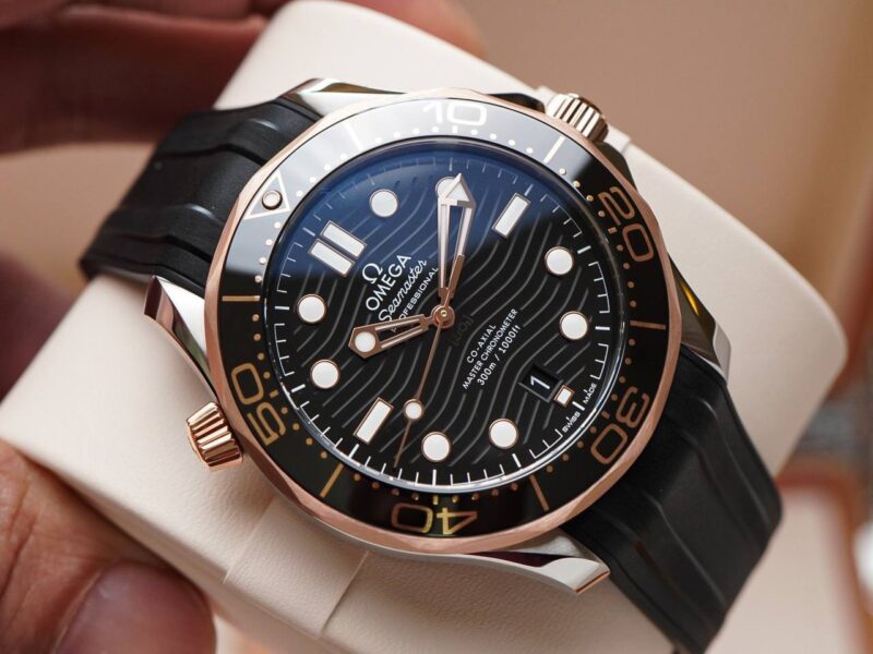 Đồng Hồ Omega Seamaster Diver 300 Co-Axial Master Chronometer 210.22.42.20.01.002 Cũ