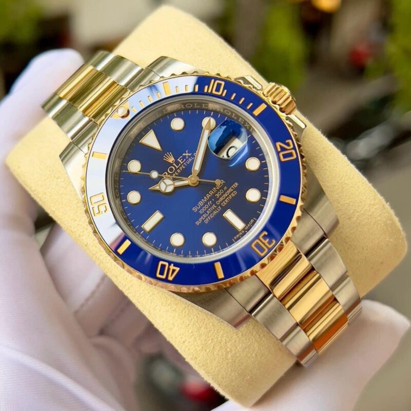 Đồng Hồ Rolex Submariner Date Rolesor Yellow Gold Blue Benzel & Dial Cũ