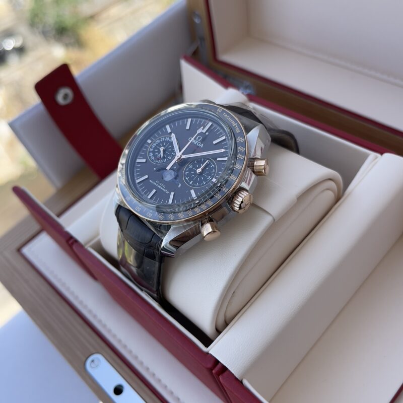 Đồng Hồ OMEGA MOONPHASE CO‑AXIAL MASTER MOONPHASE 304.23.44.52.13.001 Cũ